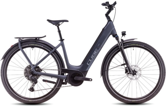 Cube Touring Hybrid Pro 625 Easy Entry Nearly New 50cm