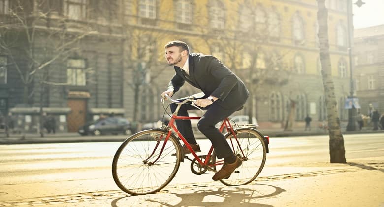 Best Bike Accessories for Commuting in the UK